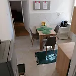 Hanna 1-2 شقة *
